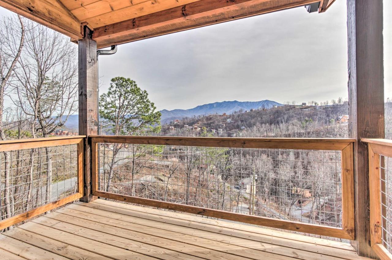 فيلا Smoky Mountain Hideaway With Hot Tub, Deck And Views! جاتلينبرج المظهر الخارجي الصورة