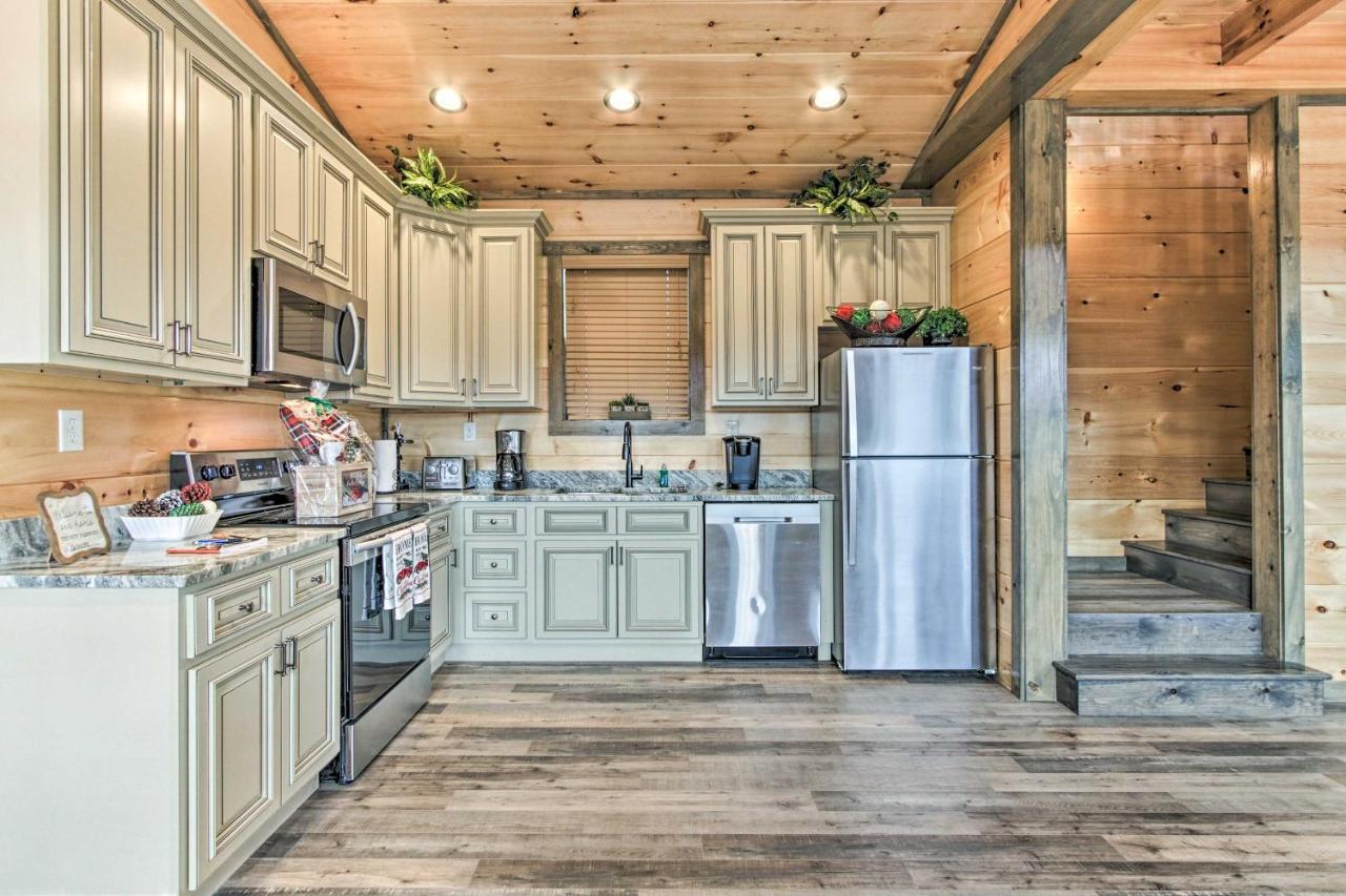 فيلا Smoky Mountain Hideaway With Hot Tub, Deck And Views! جاتلينبرج المظهر الخارجي الصورة